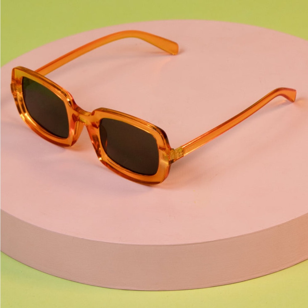 Powder UK Sadie sunglasses in bold print hard case-NWT